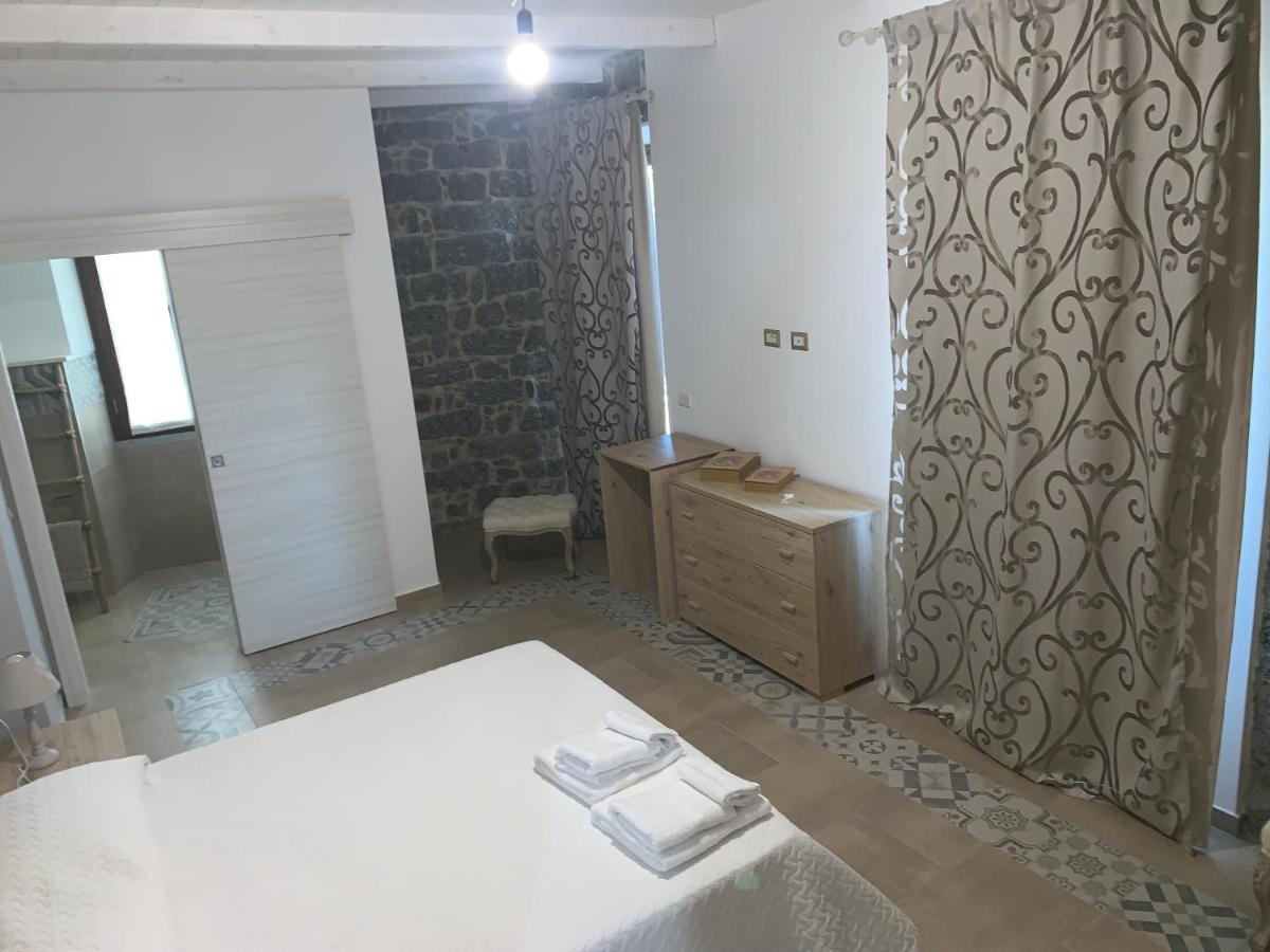 Nicola'S House Bed & Breakfast Benetutti Bagian luar foto